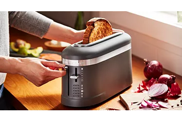 KitchenAid KMT4116OB 4-Slice Wide-Slot Toaster Onyx  - Best Buy