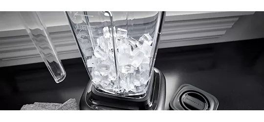 KitchenAid 3-Speed Ice Crushing Blender with 2 Personal Blender Jars in  White