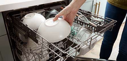 Nettoyage du lave-vaisselle avec affresh® 