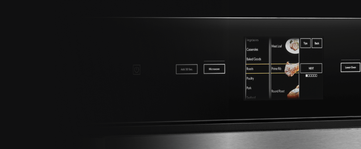An image of the wall oven's Culinary Center on the LCD screen.