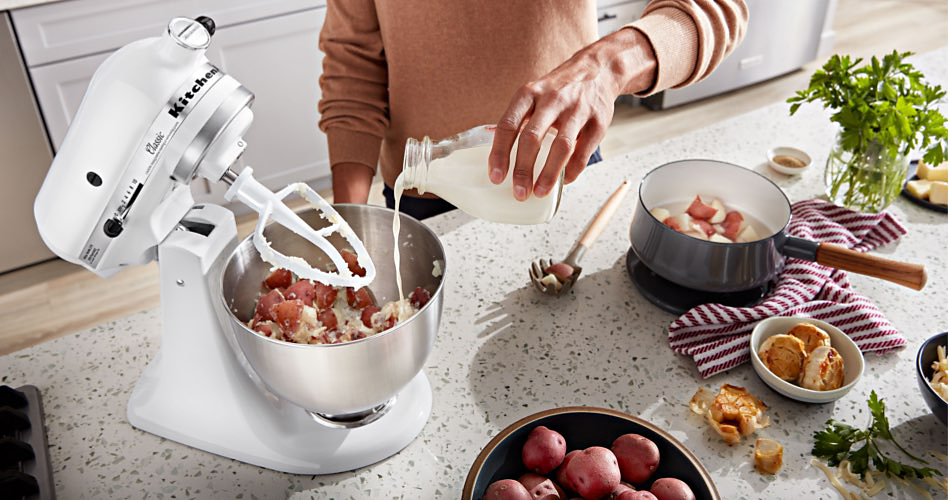 KitchenAid stand mixer with sifter+scale attachment