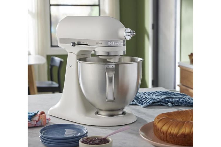11 Must Have Attachments For Kitchen Aid Mixers