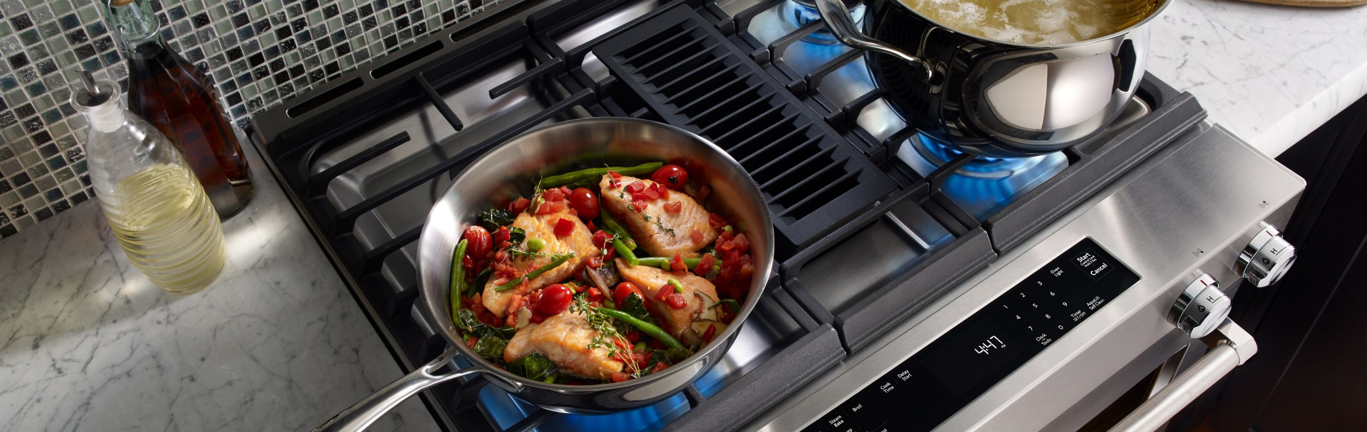 Food cooking on a downdraft gas range