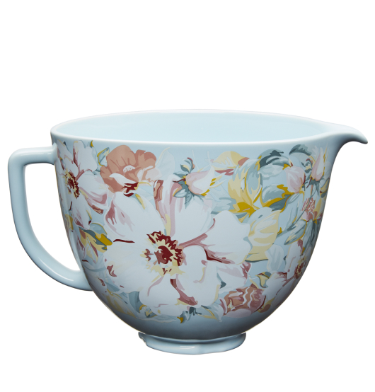A 5 Quart White Gardenia Ceramic Bowl.