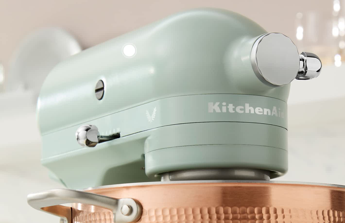 The hub cover on the KitchenAid® 2022 Design Series Stand Mixer.