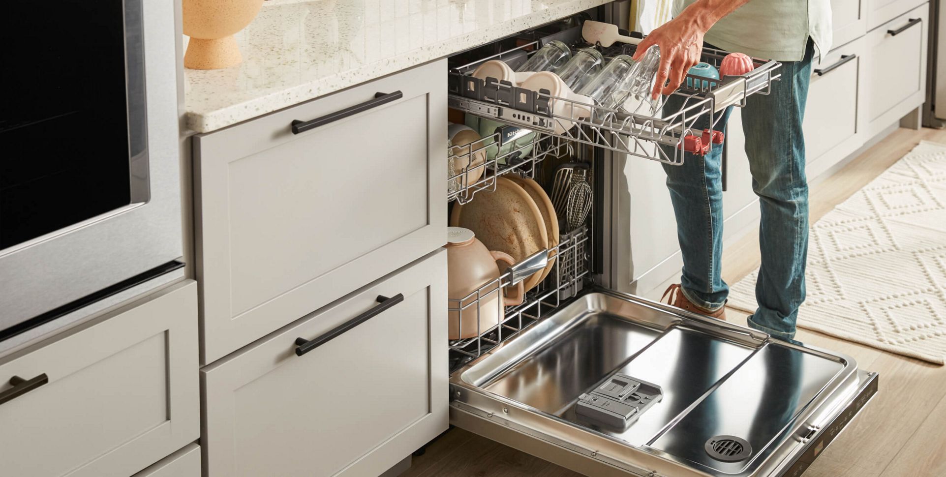 Dishwashers Designed To Master Kitchen