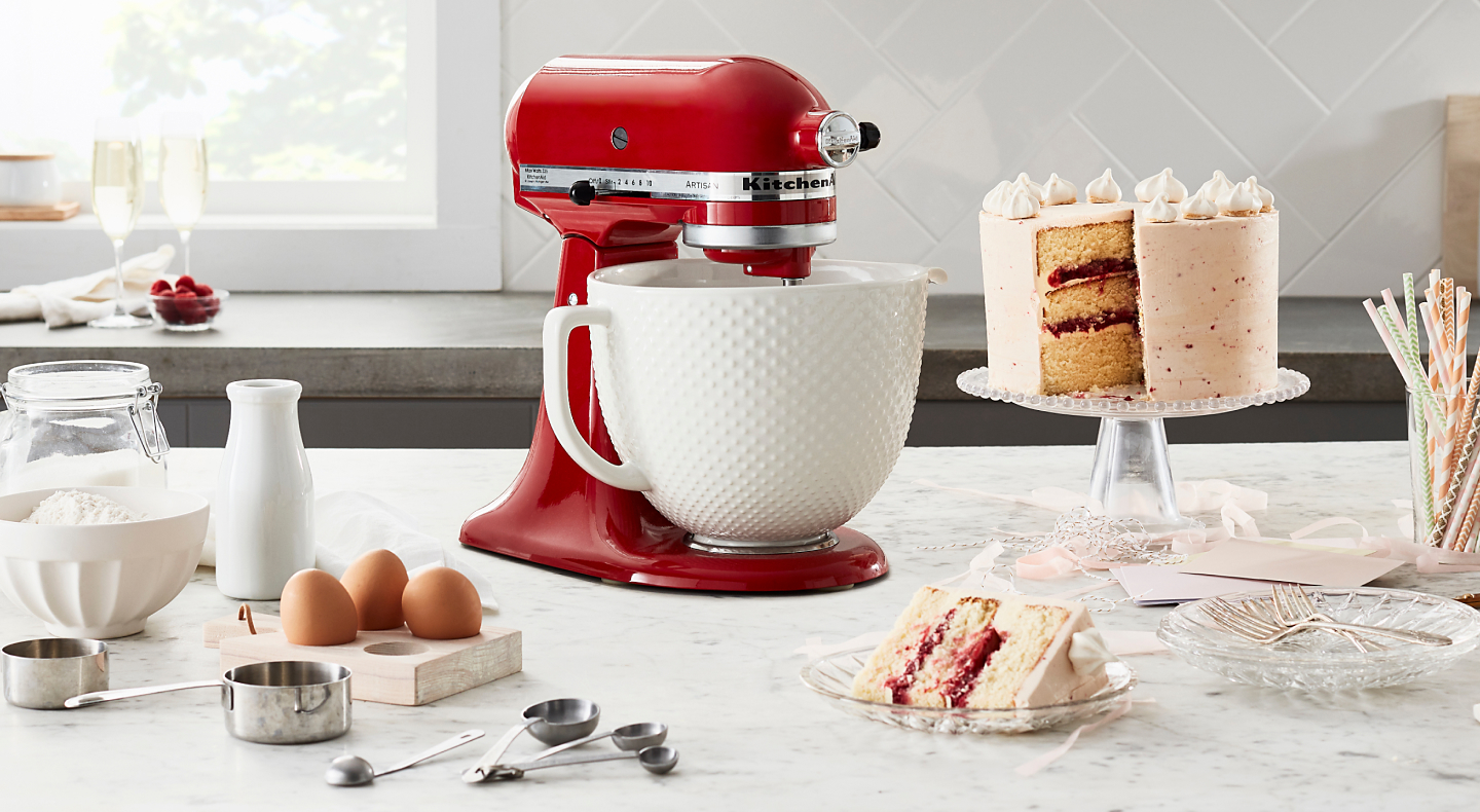 KitchenAid - Making dessert a piece of cake. That's the