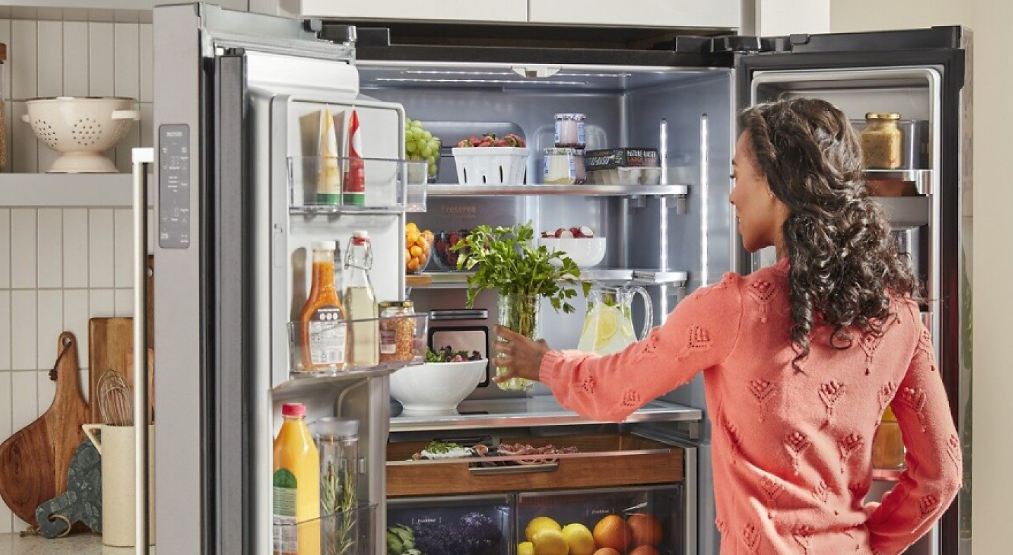 Standard Depth Refrigerators