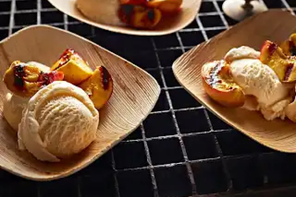 Grilled peaches with ice cream from Yummly recipe