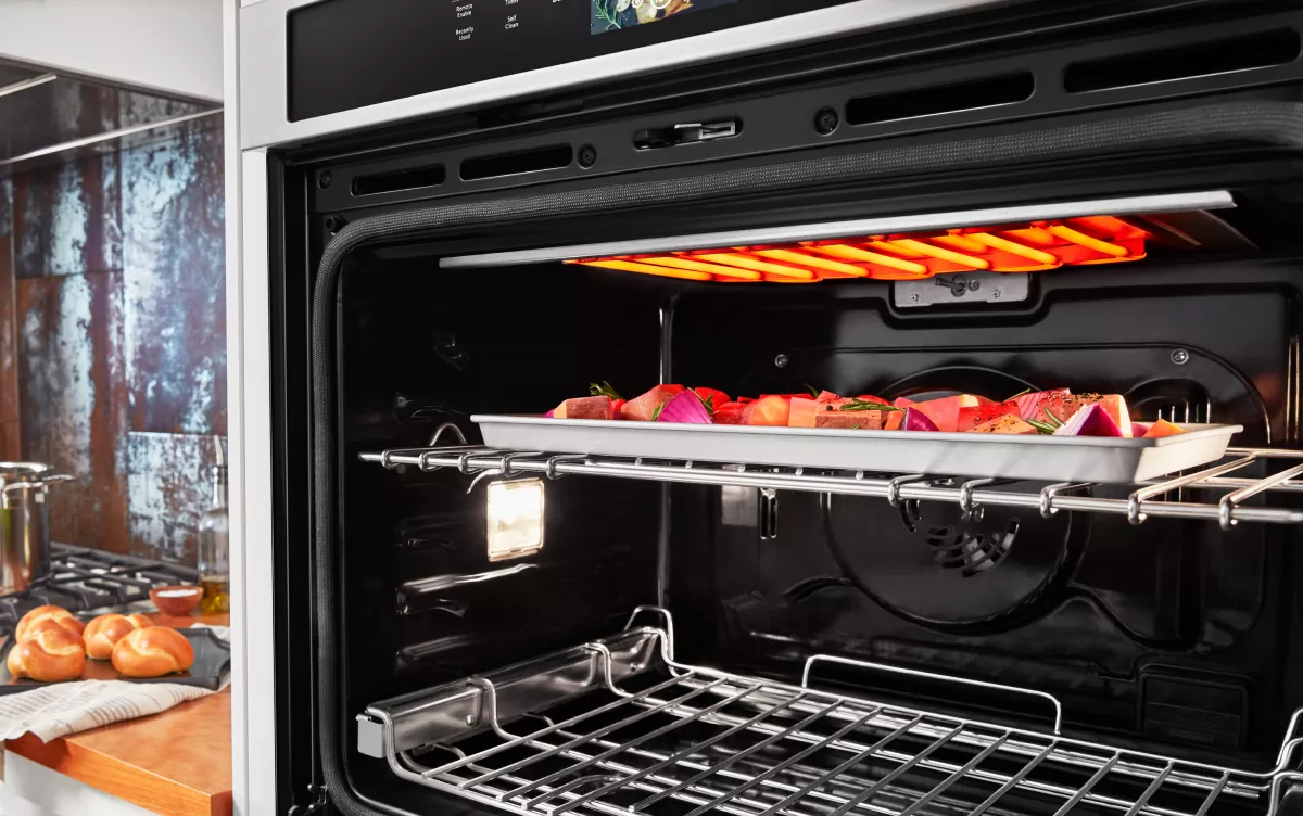 BAKEAFCTO1BM Kitchenaid Digital Countertop Oven with Air Fry and 3 Piece  Bakeware Set Bundle BLACK MATTE