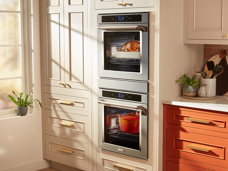 A double wall oven cooking two meals 