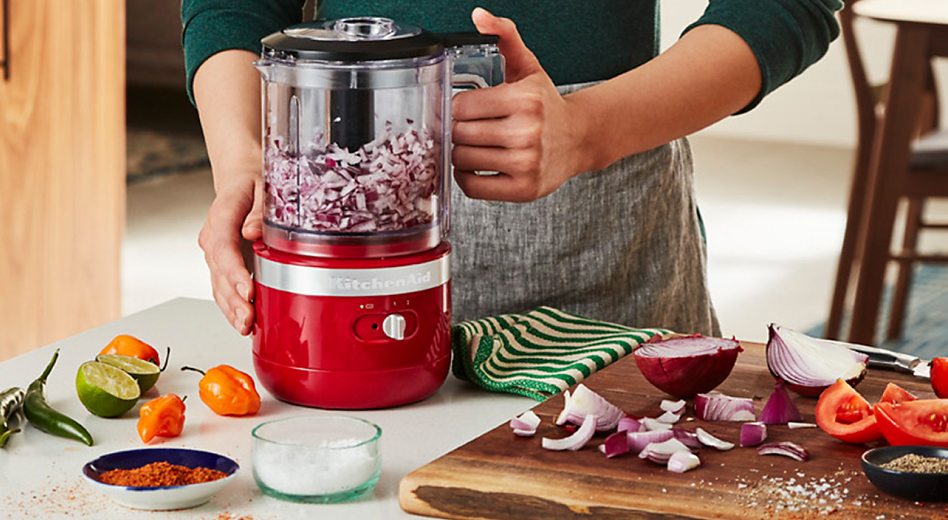 How to Chop, Dice, Slice and Mince Onions in a Food Processor