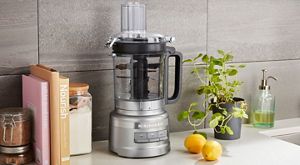 How to Make Cake Pops in a Food Processor KitchenAid