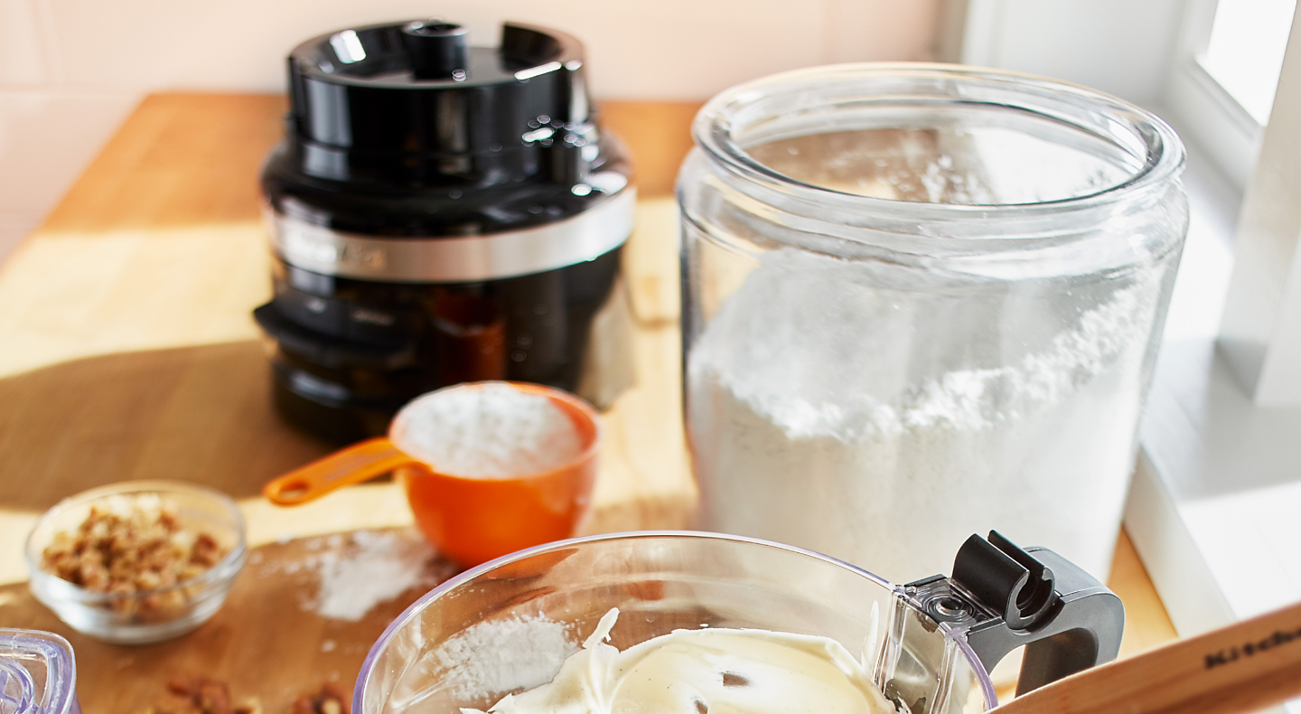 How to Make Cake Pops in a Food Processor