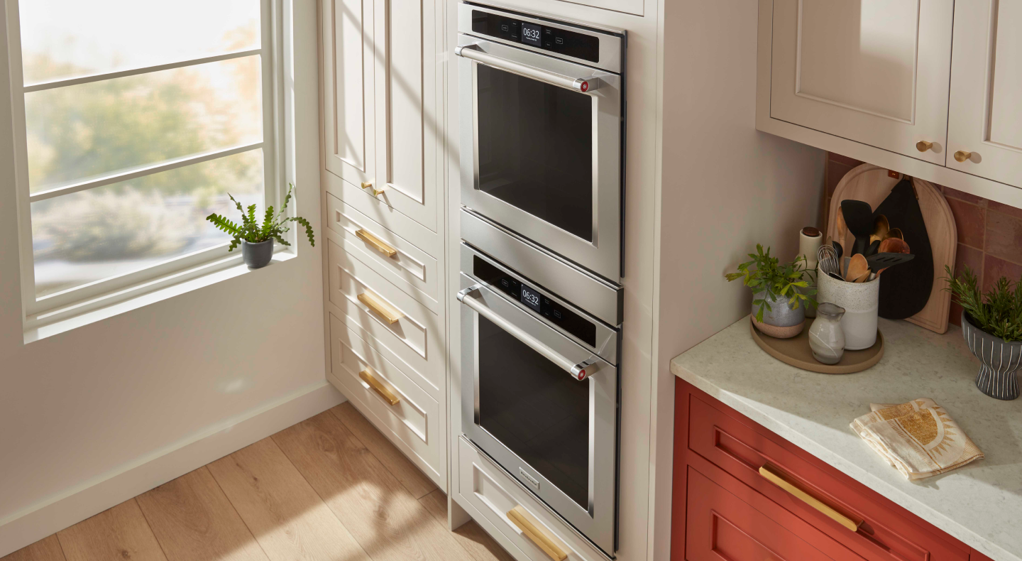 A double wall oven
