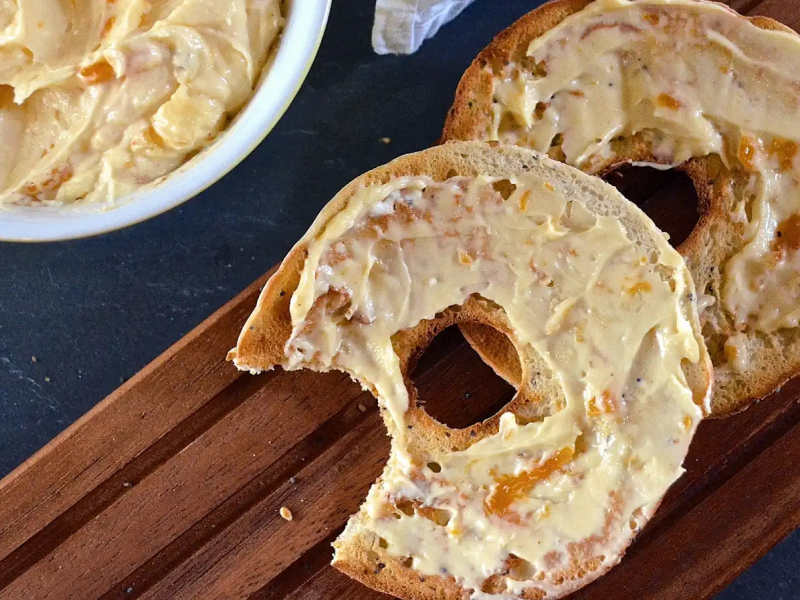 Bagels with apricot cheese spread