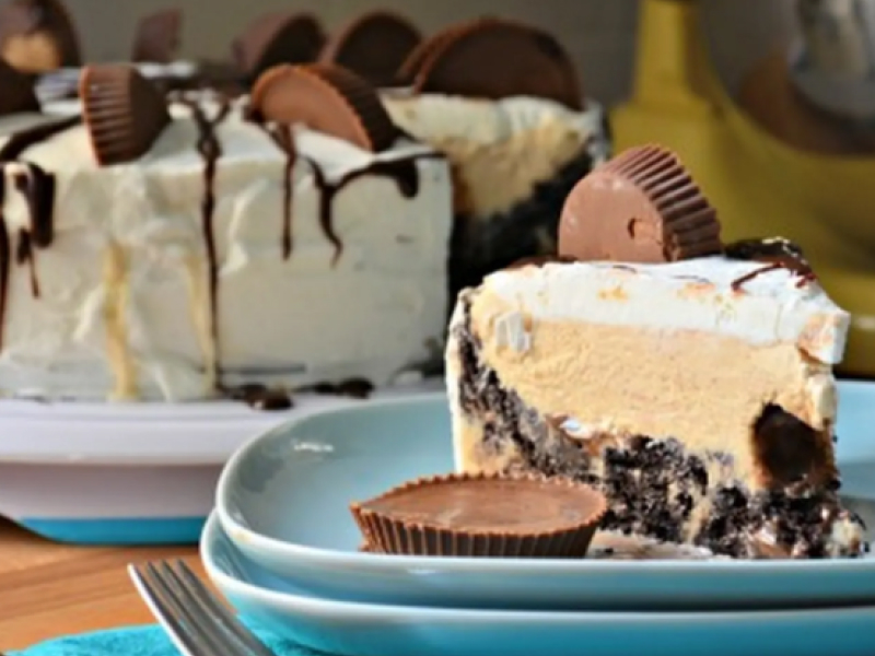 Ice cream cake with peanut butter cups