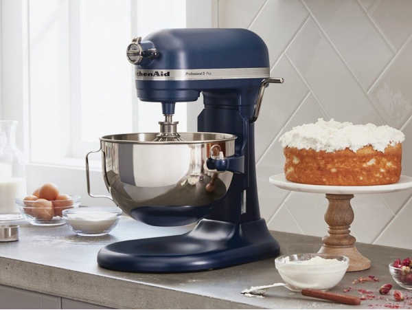 KitchenAid® bowl-lift stand mixer and angel food cake
