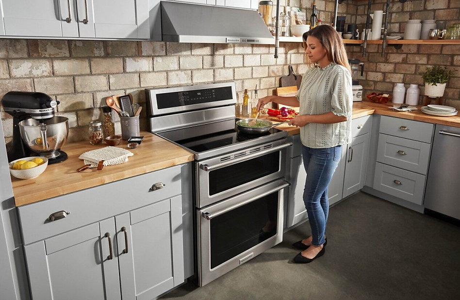 Examining the Differences Between Cooking With Electric, Induction, and Gas  Ranges - Fred's Appliance