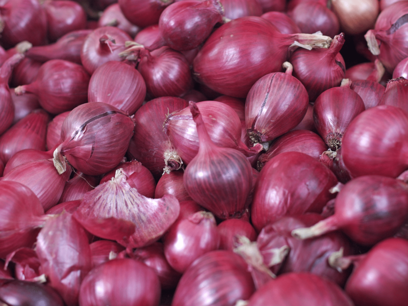 Whole red onions