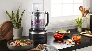 How to Chop, Dice, Slice and Mince Onions in a Food Processor KitchenAid