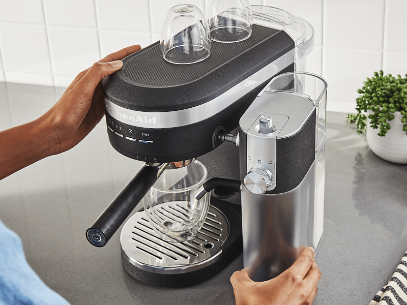 https://kitchenaid-h.assetsadobe.com/is/image/content/dam/business-unit/kitchenaid/en-us/marketing-content/site-assets/page-content/pinch-of-help/how-to-clean-a-milk-frother/Milk-Frother_Image_2_Mobile.png?fmt=png-alpha&qlt=85,0&resMode=sharp2&op_usm=1.75,0.3,2,0&scl=1&constrain=fit,1