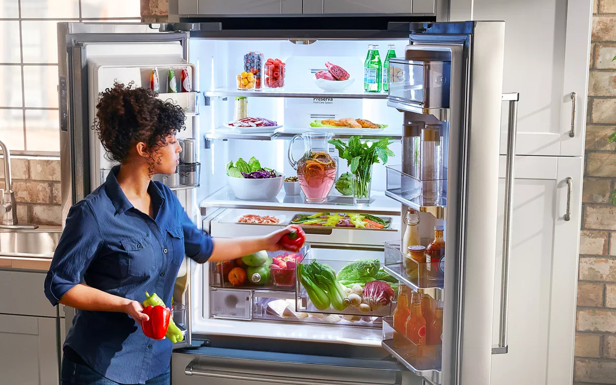https://kitchenaid-h.assetsadobe.com/is/image/content/dam/business-unit/kitchenaid/en-us/marketing-content/site-assets/page-content/pinch-of-help/how-to-clean-a-refrigerator/How-to-Clean-a-refrigerator-_thumb.jpg?wid=1200&fmt=webp