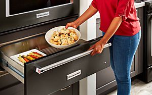 Oven clearance bottom drawer