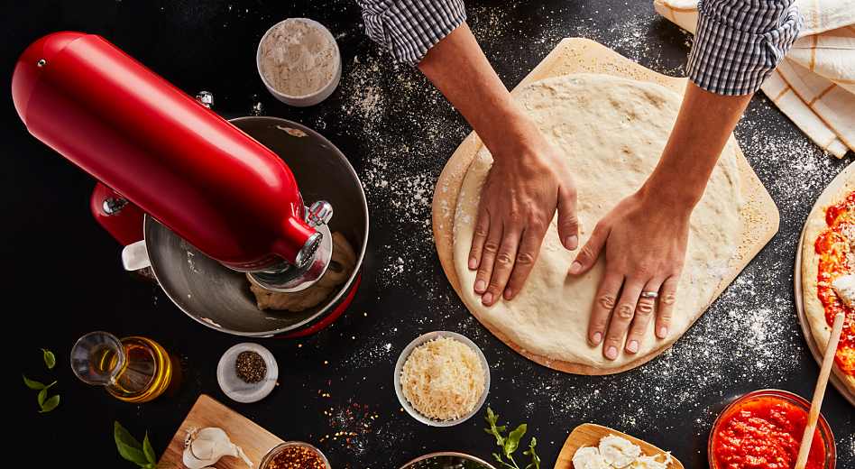 https://kitchenaid-h.assetsadobe.com/is/image/content/dam/business-unit/kitchenaid/en-us/marketing-content/site-assets/page-content/pinch-of-help/how-to-knead-dough/How-to-Knead-Dough_IMG2.jpg?fmt=png-alpha&qlt=85,0&resMode=sharp2&op_usm=1.75,0.3,2,0&scl=1&constrain=fit,1