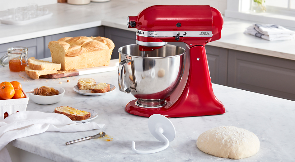KitchenAid Stainless Steel Pizza Wheel - Cooking Kneads
