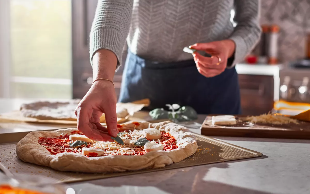 How to Make Pizza Dough With a Stand Mixer
