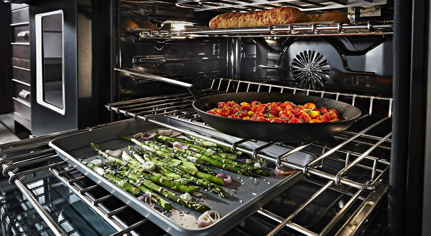 How to Organize Your Oven Racks for Better Cooking
