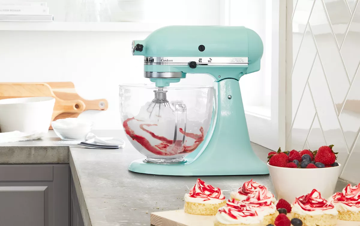https://kitchenaid-h.assetsadobe.com/is/image/content/dam/business-unit/kitchenaid/en-us/marketing-content/site-assets/page-content/pinch-of-help/how-to-store-your-stand-mixer/how-to-store-your-stand-mixer_Thumbnail.png?wid=1200&fmt=webp