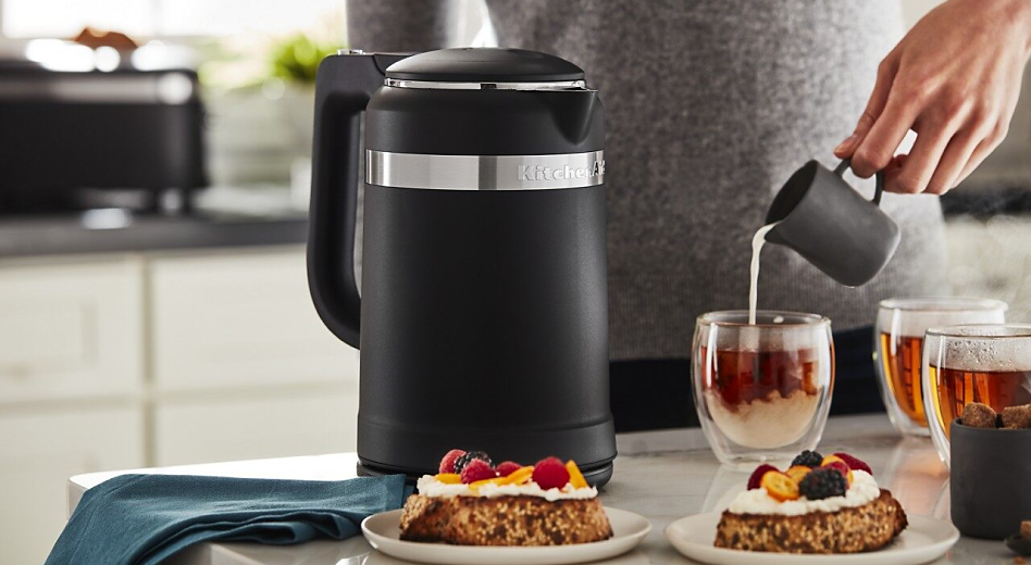 5 Best Small Electric Kettle Reviews - Ultimate Buyer's Guide