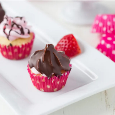 Cupcakes with chocolate covered strawberries