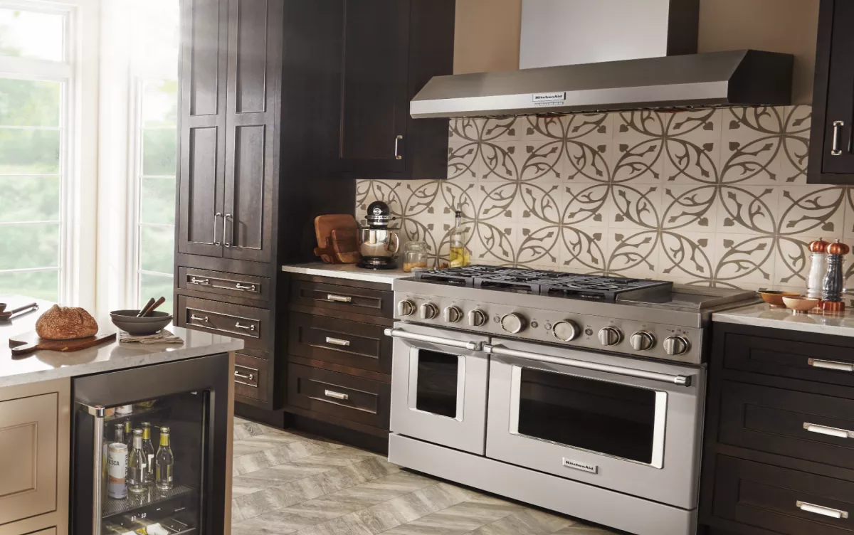 What's the Right Range Hood Height Above a Stove?