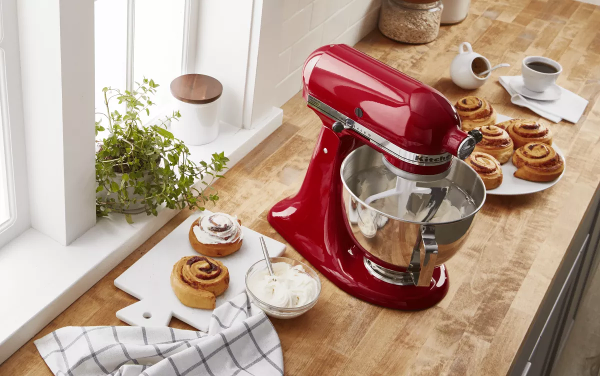 KitchenAid Professional 600 6-Quart 10-Speed Empire Red Stand Mixer in the Stand  Mixers department at