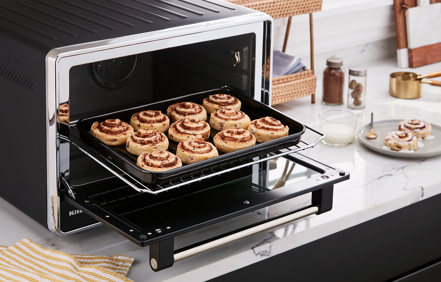 Toaster Ovens vs Countertop Ovens: What's the difference?