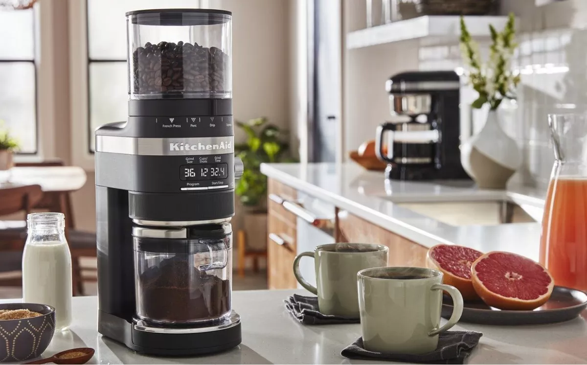 KitchenAid Espresso Machine and Burr Grinder Set in Milkshake +
