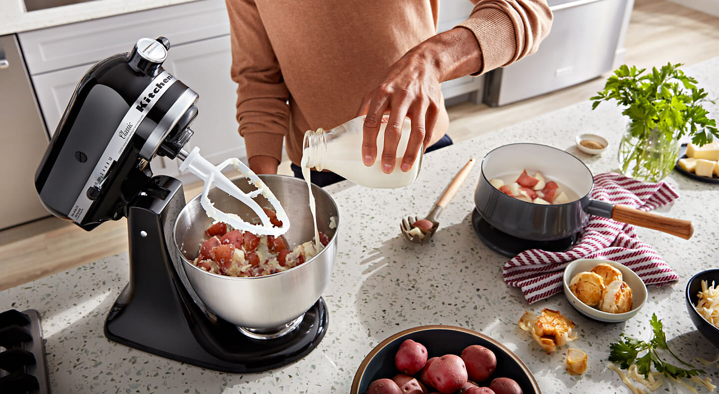 https://kitchenaid-h.assetsadobe.com/is/image/content/dam/business-unit/kitchenaid/en-us/marketing-content/site-assets/page-content/pinch-of-help/what-are-the-stand-mixer-beater-attachments-/beater-attachments-img2.jpg?fmt=png-alpha&qlt=85,0&resMode=sharp2&op_usm=1.75,0.3,2,0&scl=1&constrain=fit,1