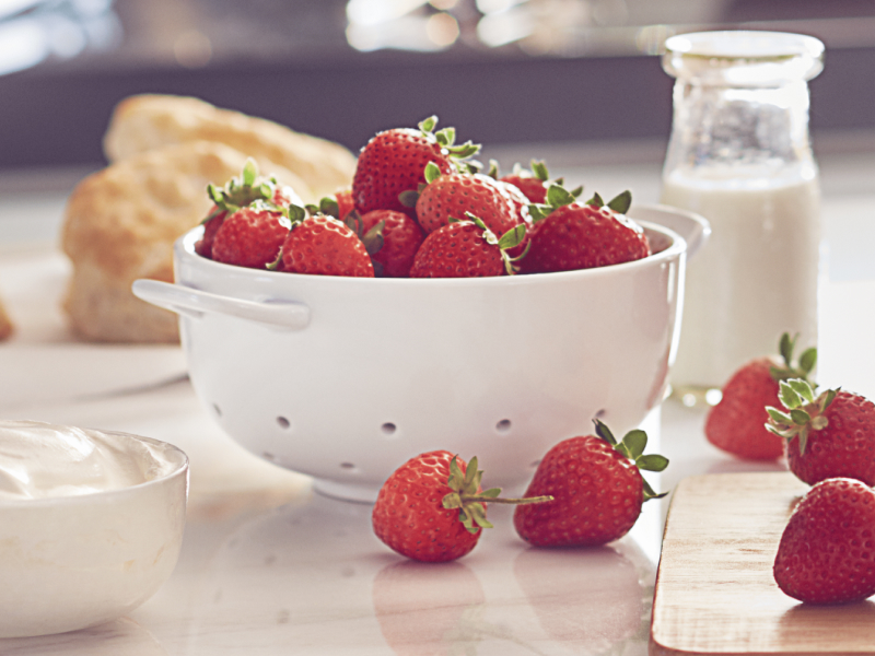 A bowl of fresh strawberries. 