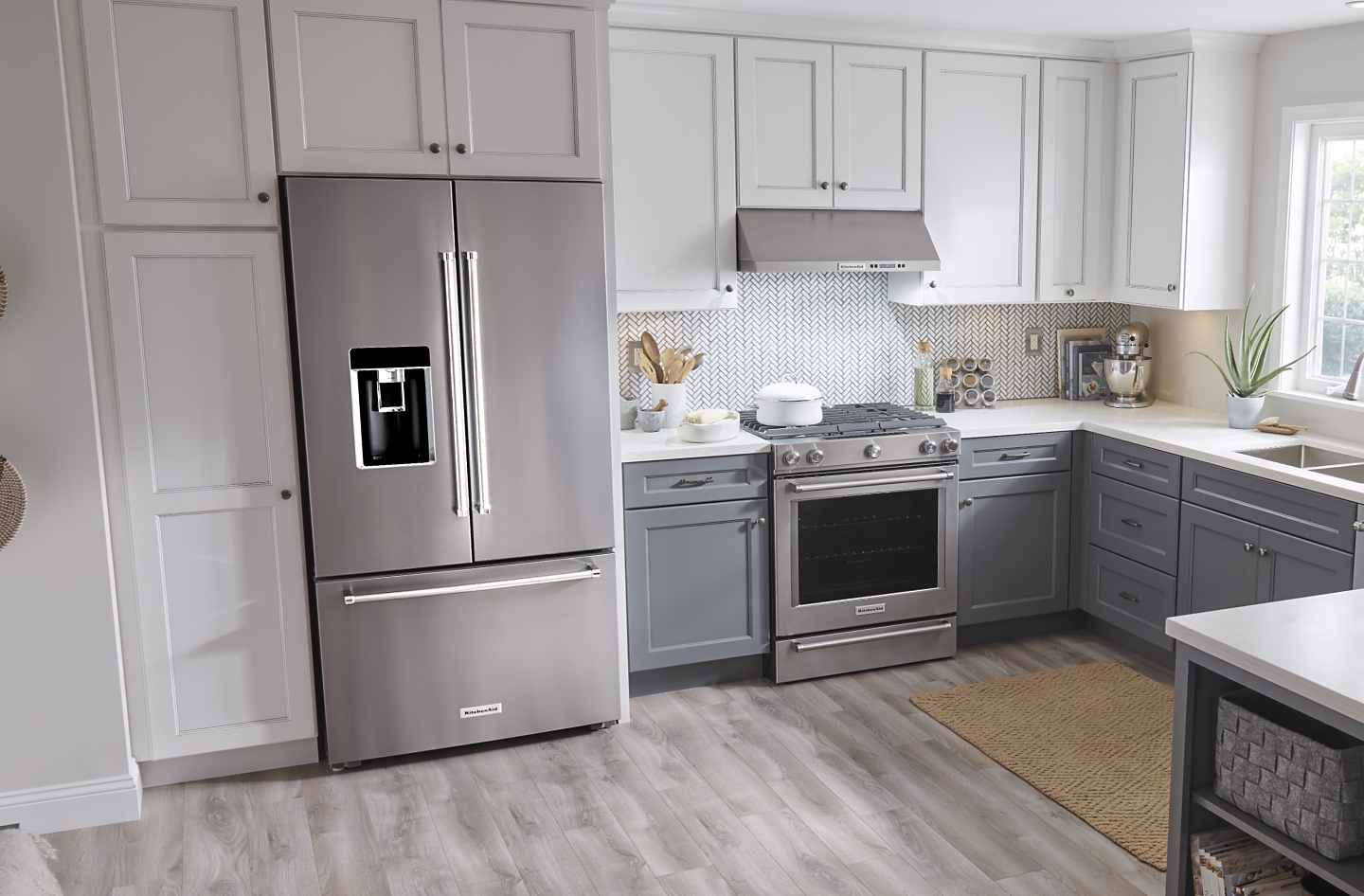 distance to refrigerator in kitchen design