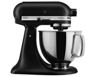 
                                  Una batidora KitchenAid color negro mate con un bowl metalico.
                              