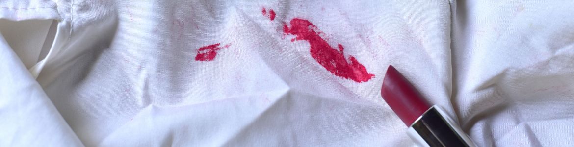 7 Steps To Remove Lipstick From Your Clothes