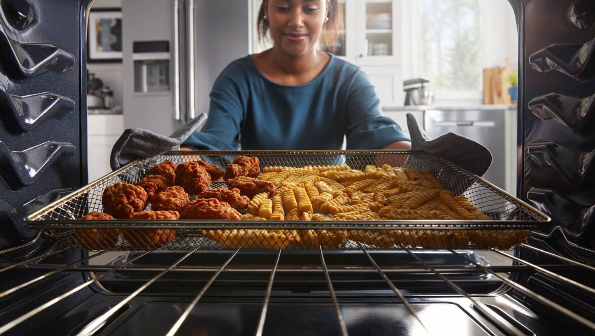 Kitchen Stoves - Cooking Oven Ranges | Maytag
