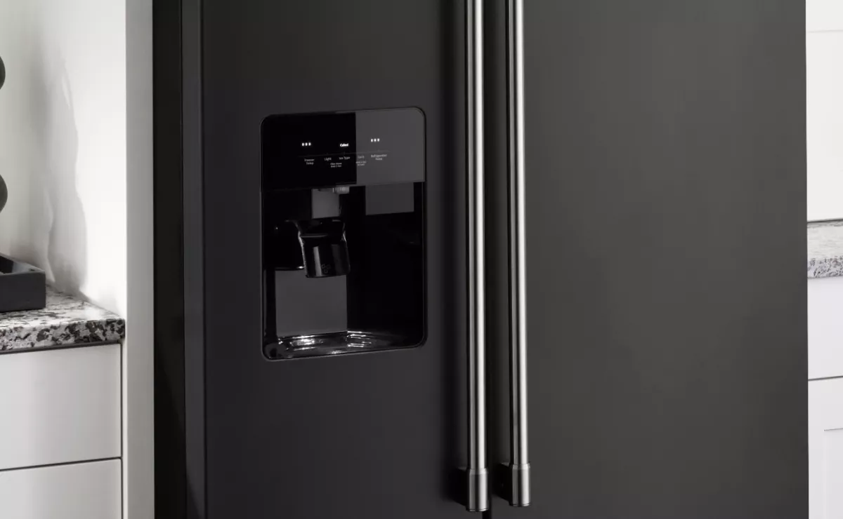 How Does a Refrigerator Icemaker Work?