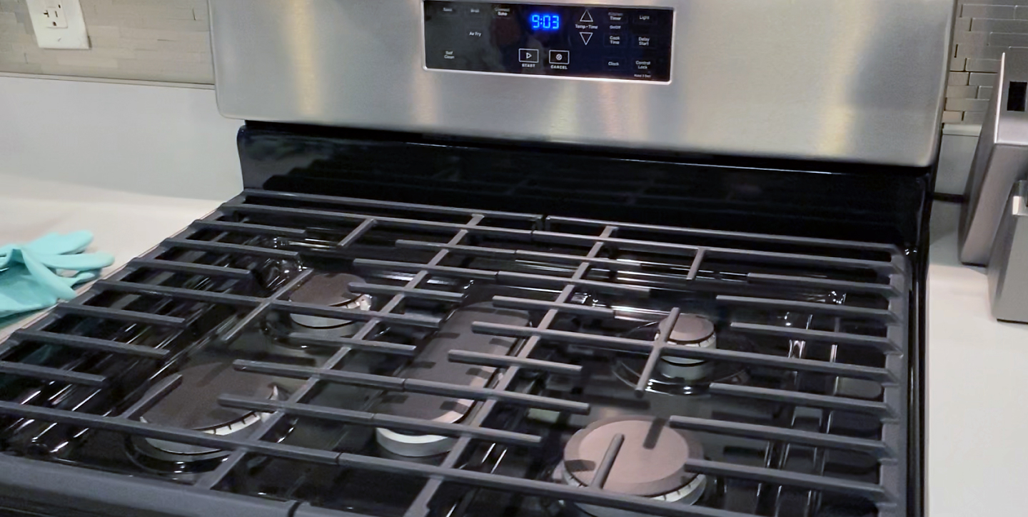How to Clean a Gas Stovetop and Gas Stove Grates