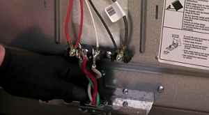 https://www.maytag.com/blog/kitchen/how-to-install-stove.html
