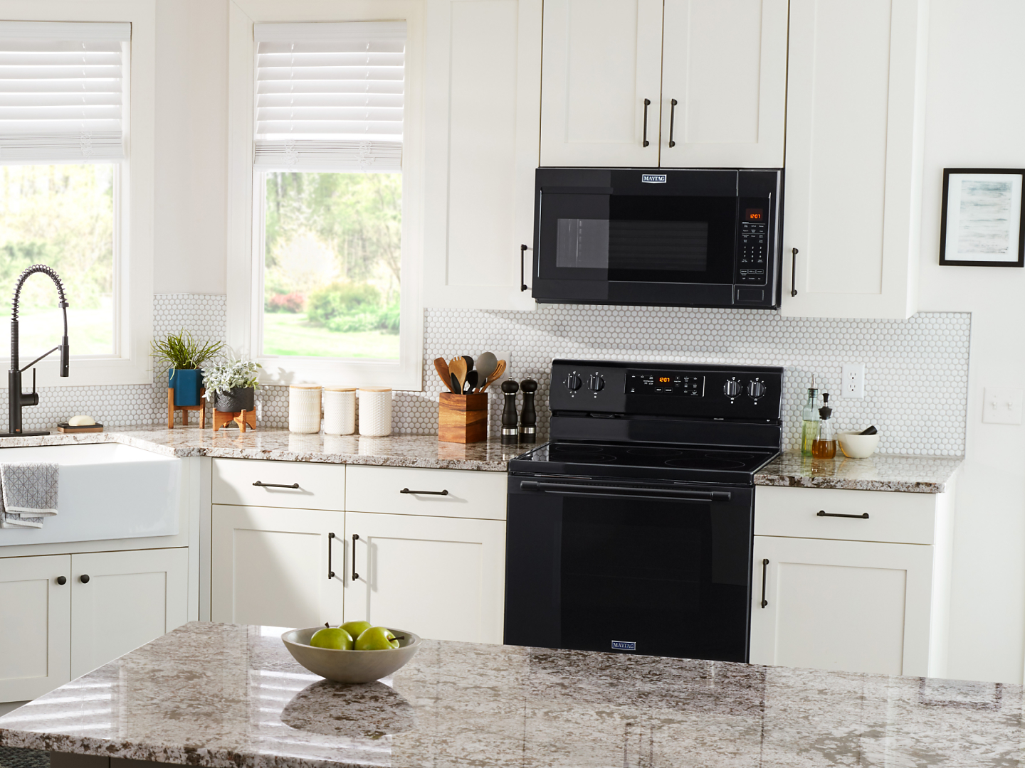 Where To Keep a Microwave in The Kitchen With a Small Countertop