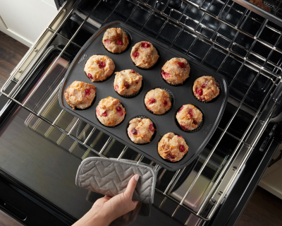 Muffins on Maytag® electric range oven racks